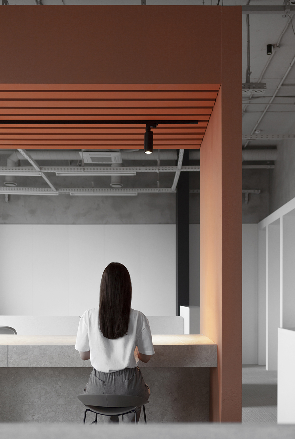 luch 6 office by kotra architects