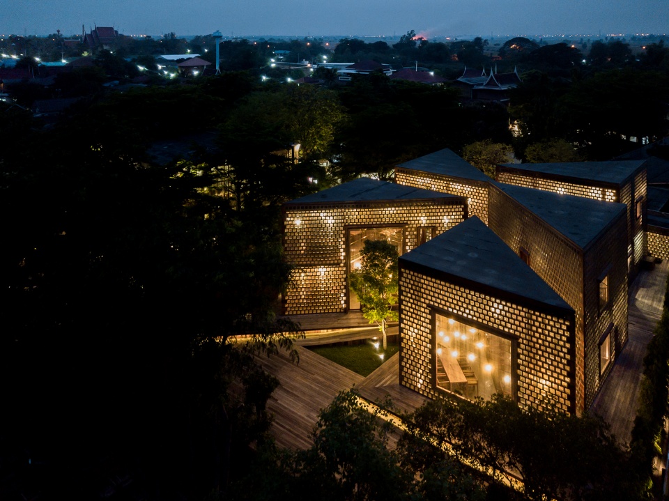 artisans ayutthaya the woman restaurant by bangkok project studio