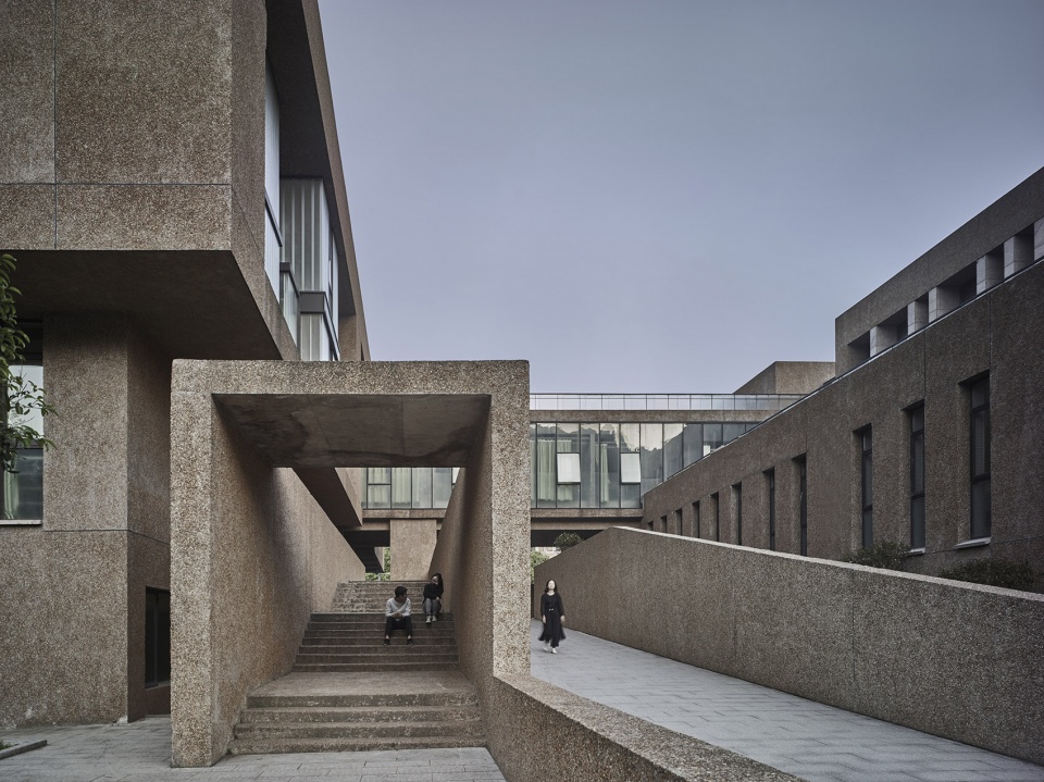 gooood archive university