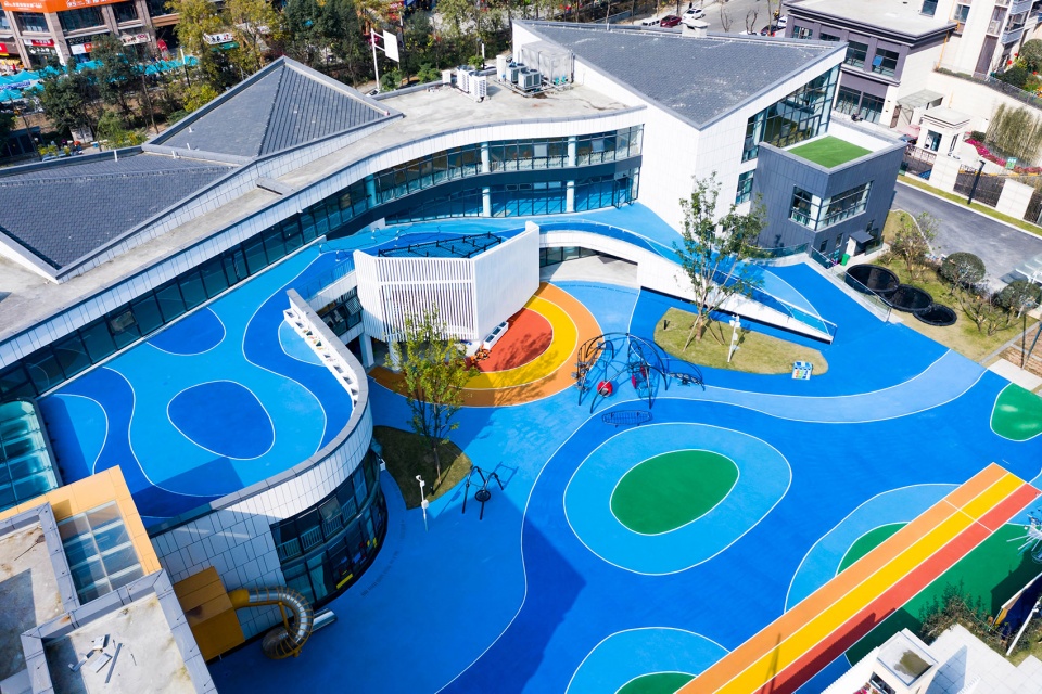 Longquan Tianli Primary School by Jas design