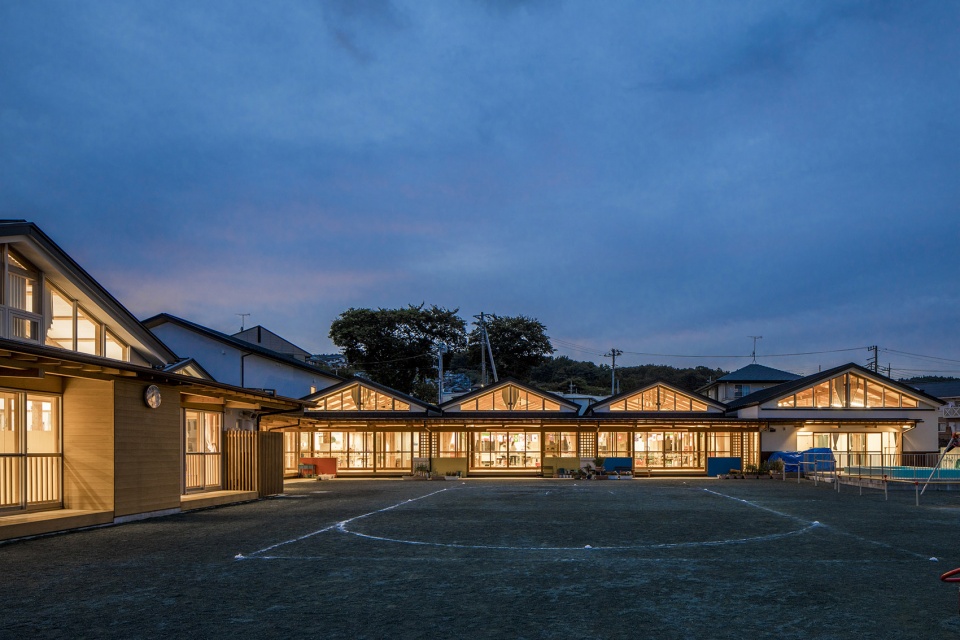 hitachi city hanayama certified child center by mikami architects