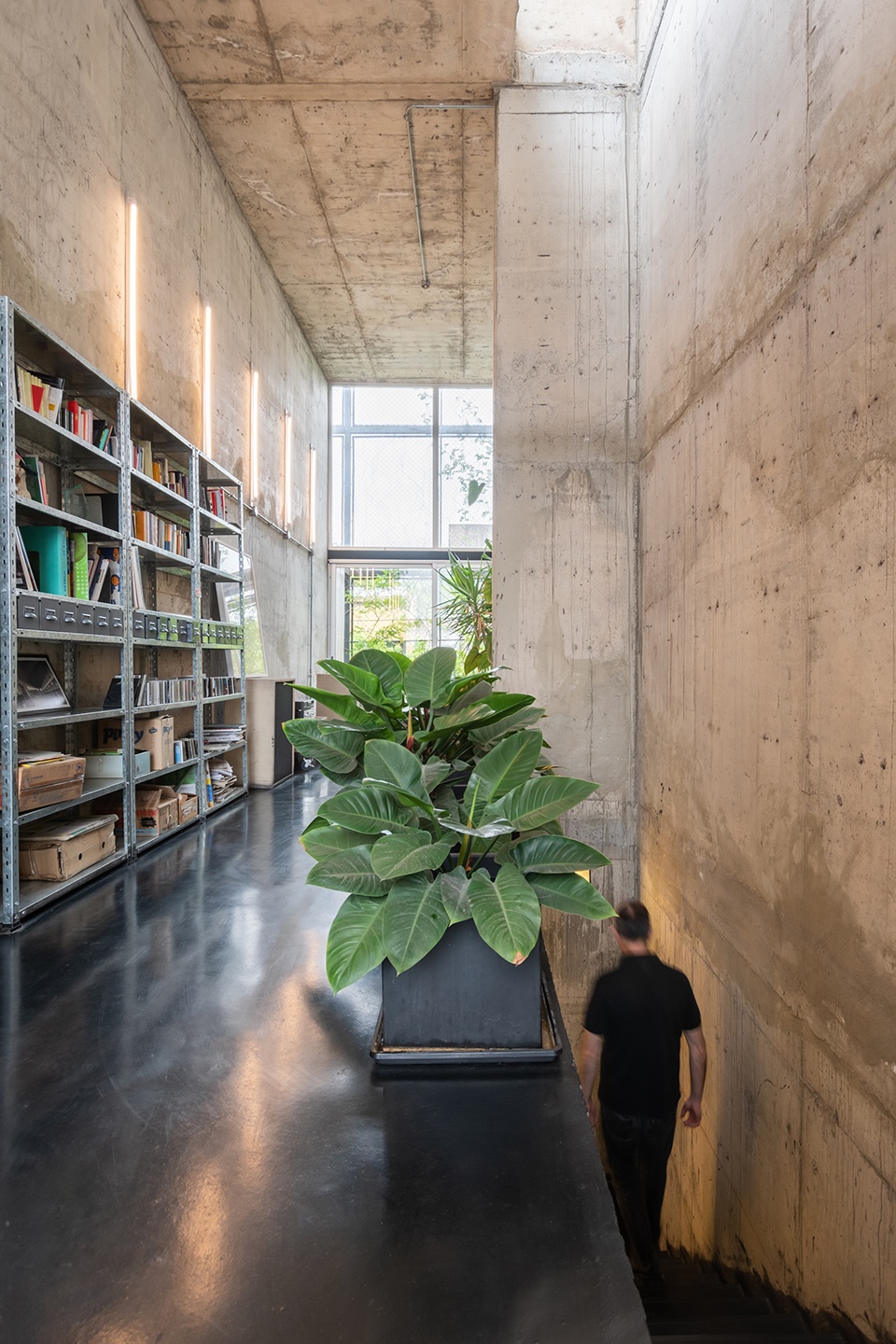 triptico building by mariela marchisio cristian nanzer german margherit