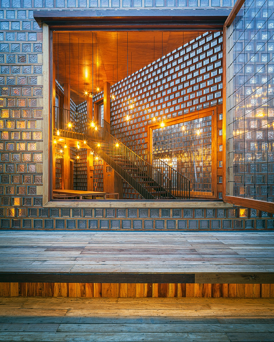 artisans ayutthaya the woman restaurant by bangkok project studio