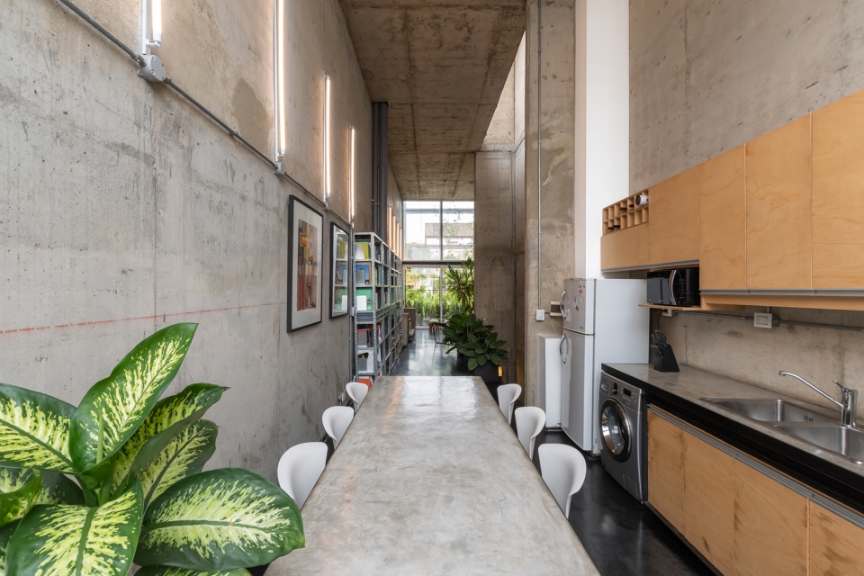 triptico building by mariela marchisio cristian nanzer german margherit