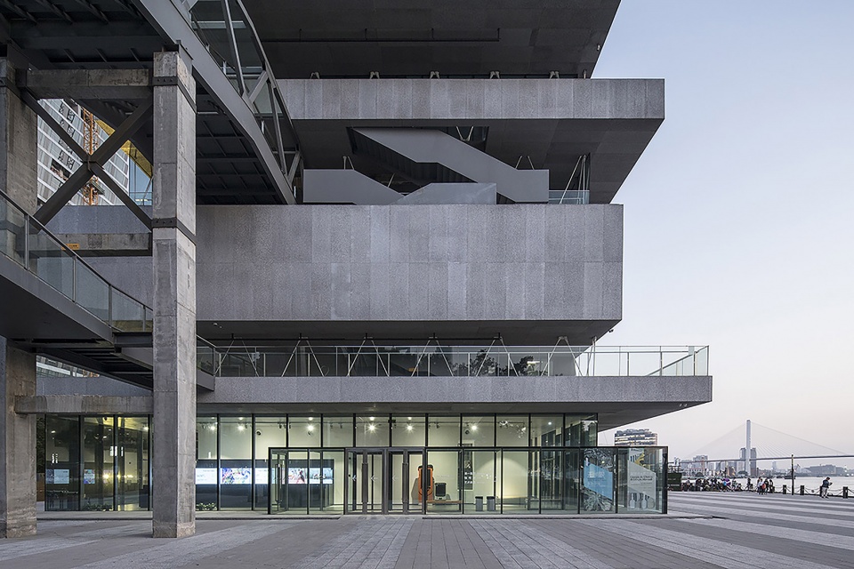liu yichun building for a humanistic city
