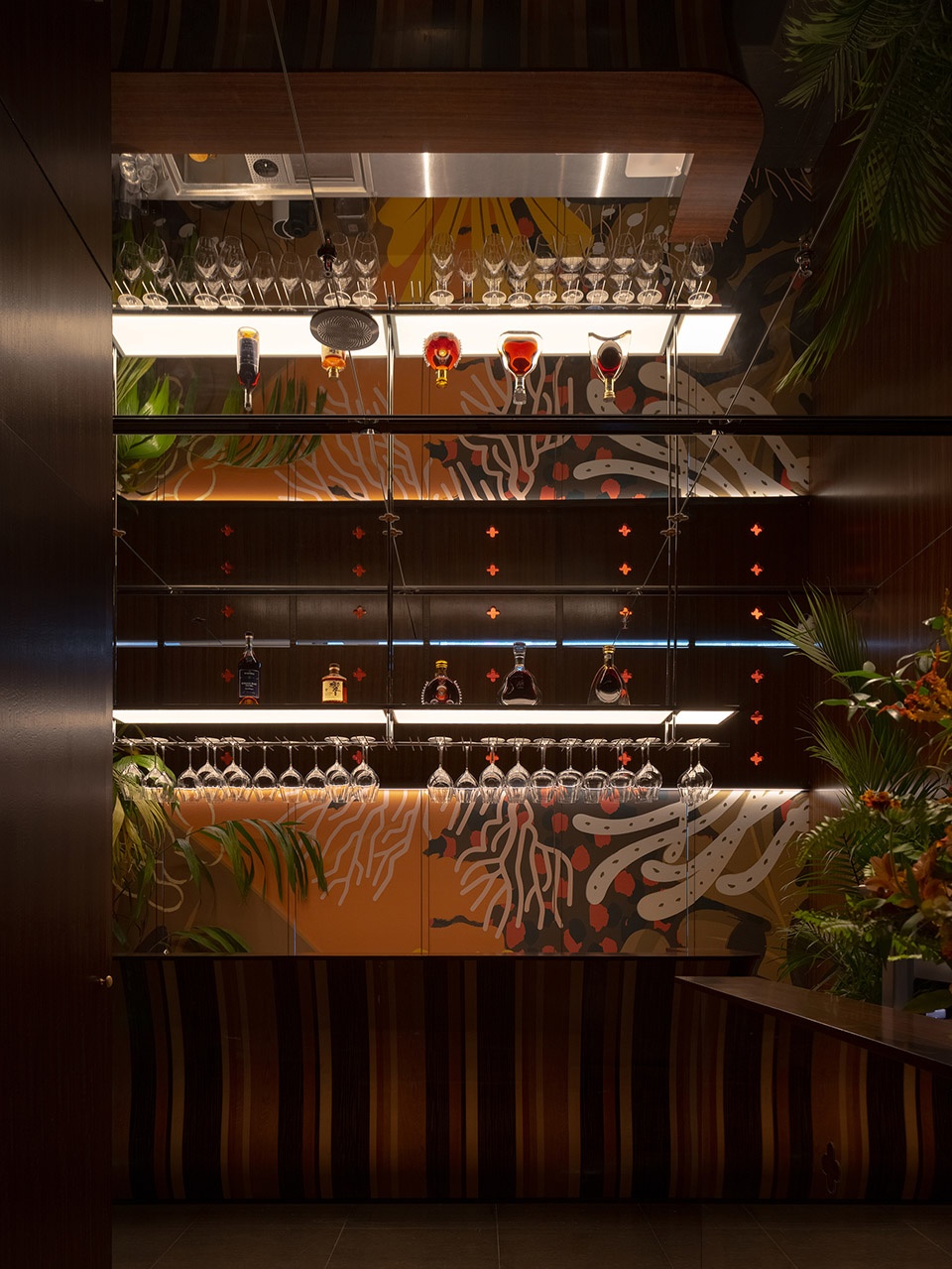 Man Chao Hui top notch restaurant China by Various Associates