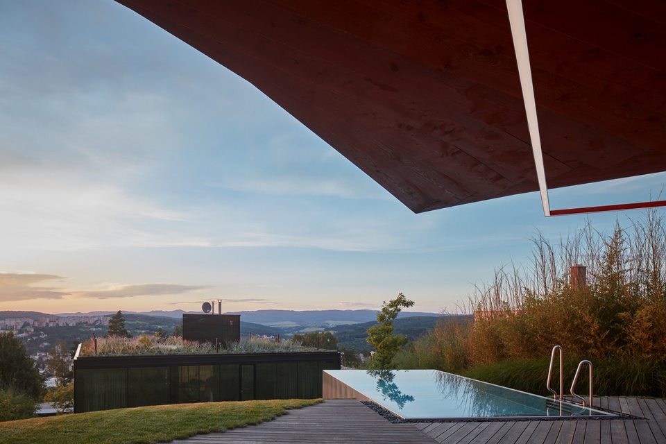 lazy house by petrjandabrainwork