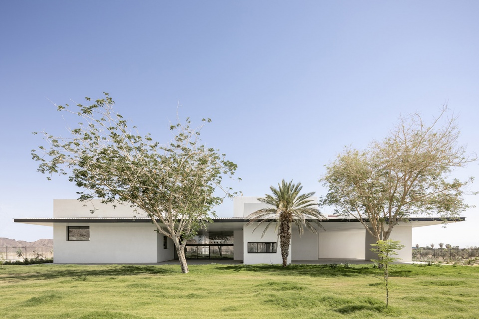 Arava Aquatic Sport Center Zait Lev Architects