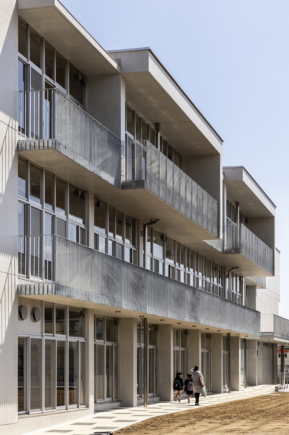 Hitachi City Hidaka Elementary School MIKAMI Architects