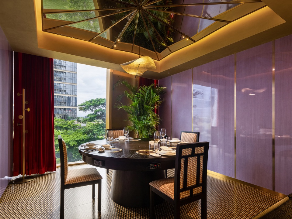 Man Chao Hui top notch restaurant China by Various Associates