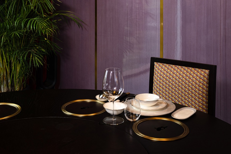 Man Chao Hui top notch restaurant China by Various Associates