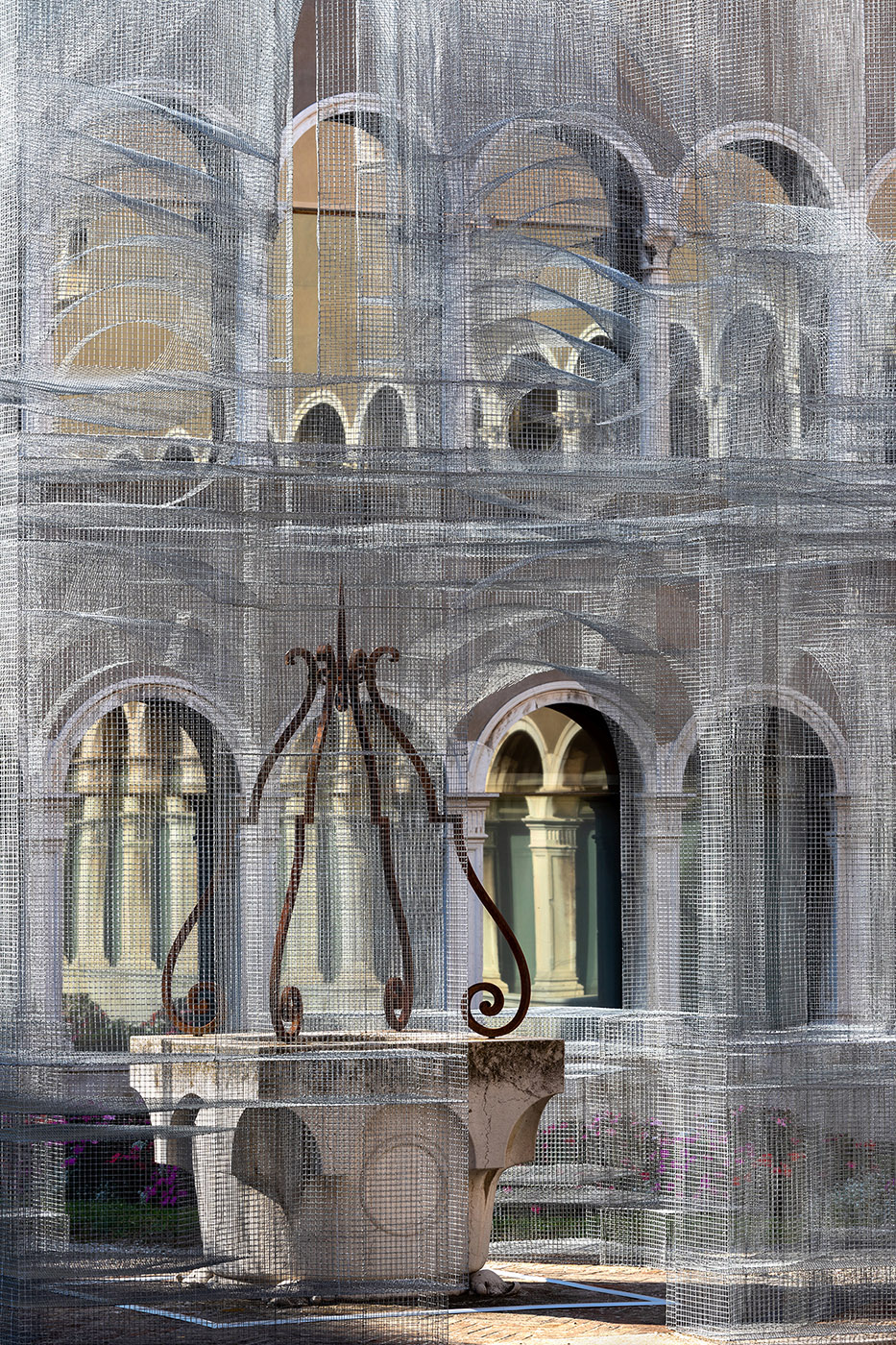 sacral装置,拉文那 / edoardo tresoldi