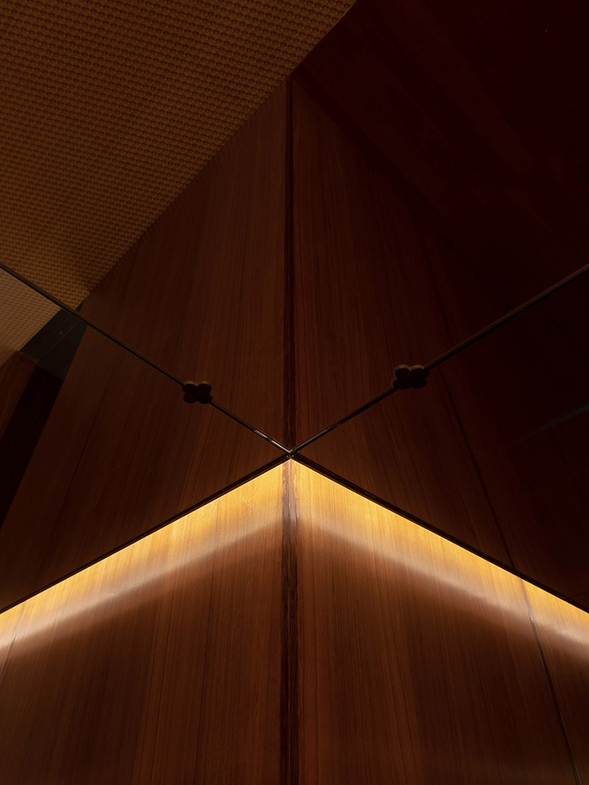Man Chao Hui top notch restaurant China by Various Associates 1