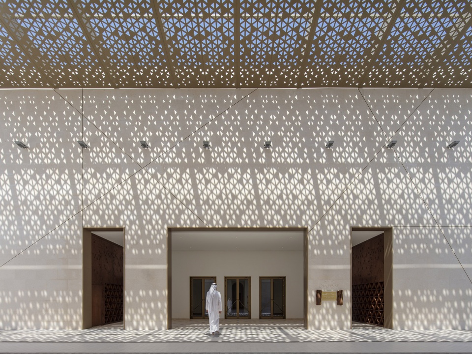 Mosque of The Late Mohamed Abdulkhaliq Gargash DABBAGH ARCHITECTS