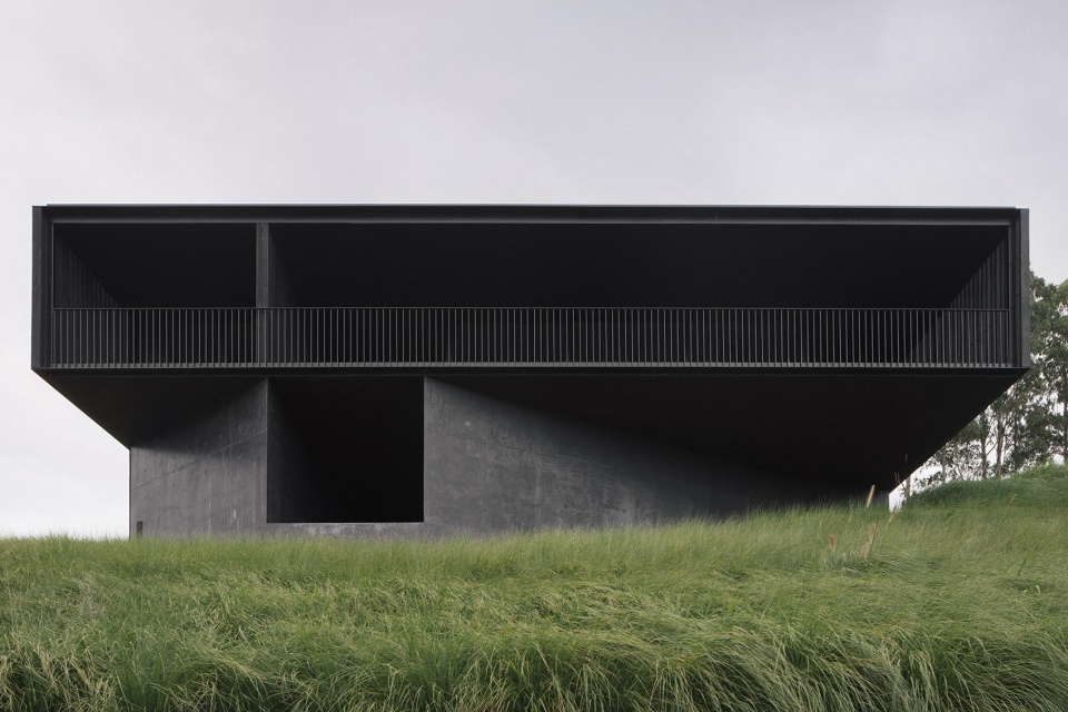 federal house australia by edition office