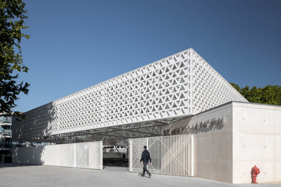 Municipal Market of Vila Nova de Famalicao ui Mendes Ribeiro