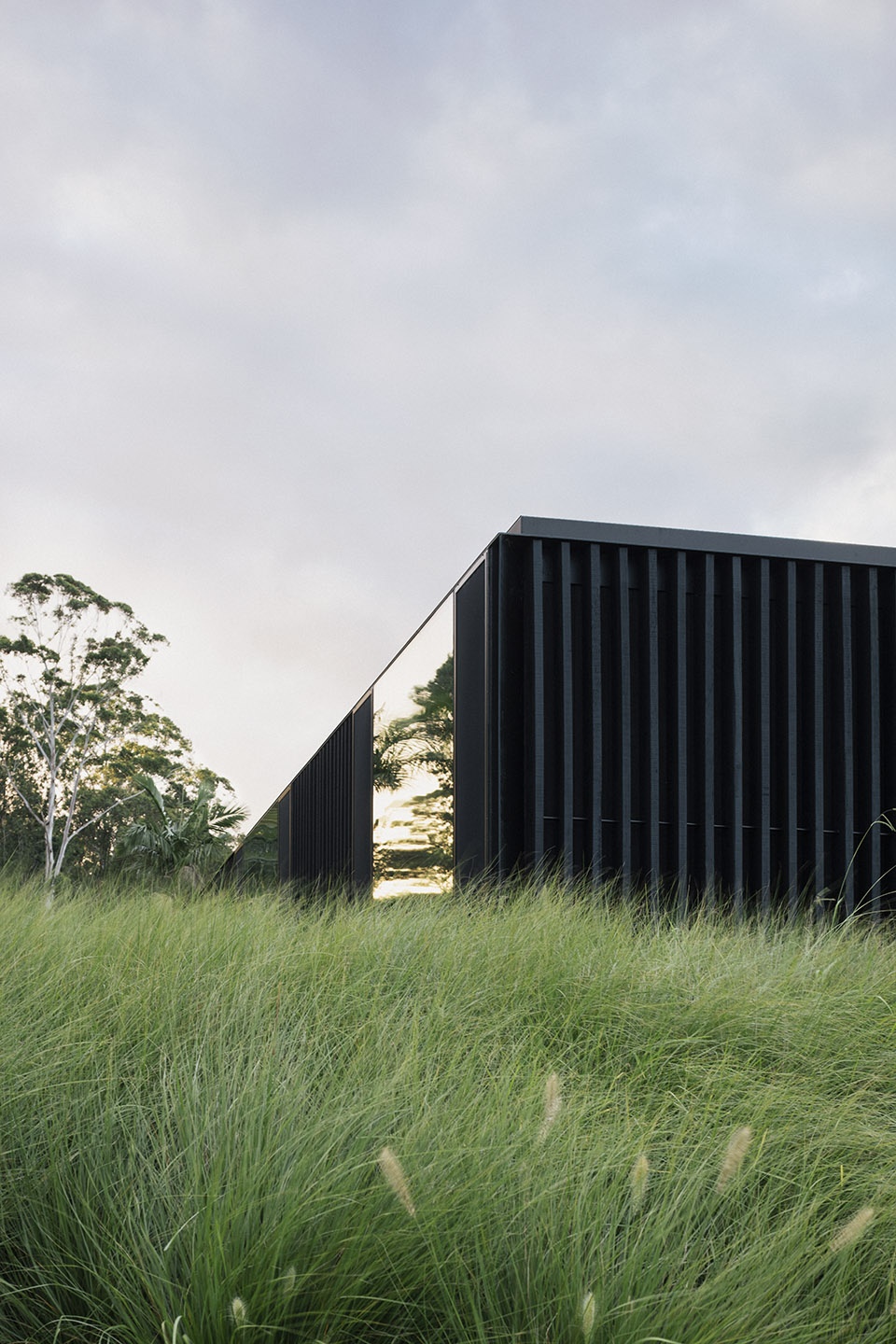 federal house australia by edition office