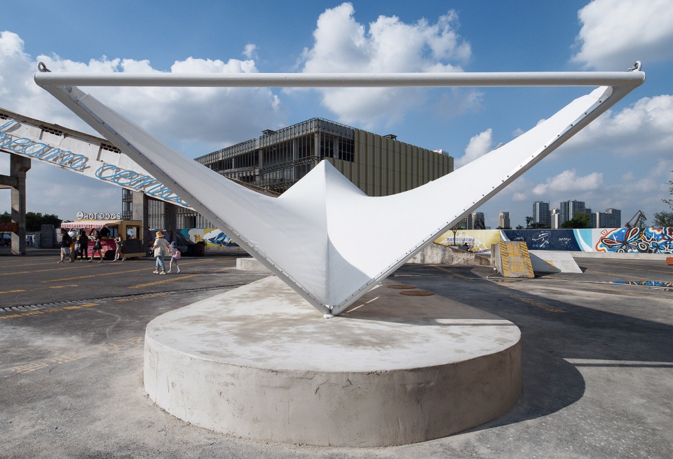 Kite Pavilion WANG Zitong