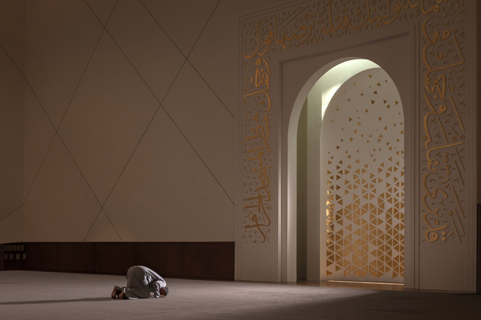 Mosque of The Late Mohamed Abdulkhaliq Gargash DABBAGH ARCHITECTS