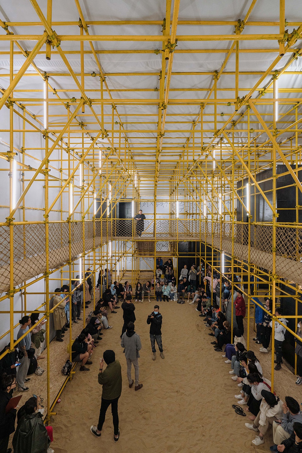 aranya theatre festival migratory birds 300 temporary art museum on the beach by atelier heimat