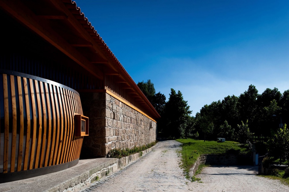 winery casa da torre portugal by carlos castanheira