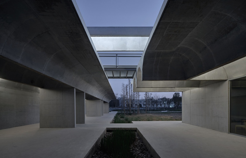 Yanluo Sports Park of Shenzhen Maozhou River Greenways Project Original Design Studio