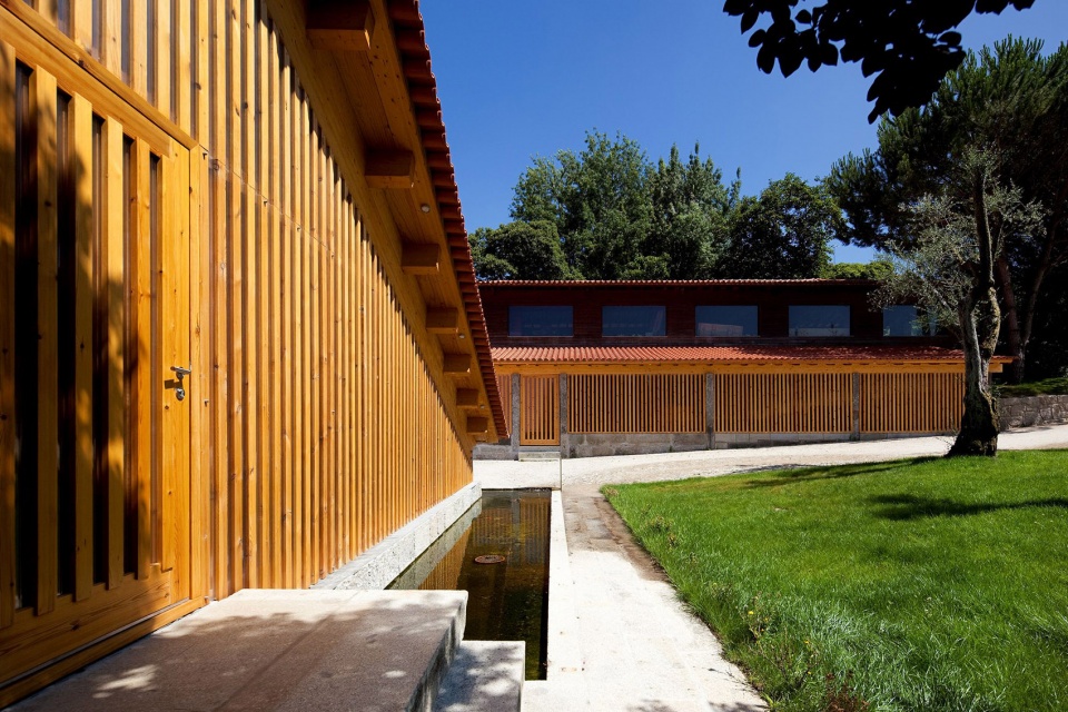 winery casa da torre portugal by carlos castanheira