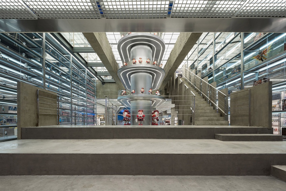 x11 global flagship store shanghai by bloomdesign