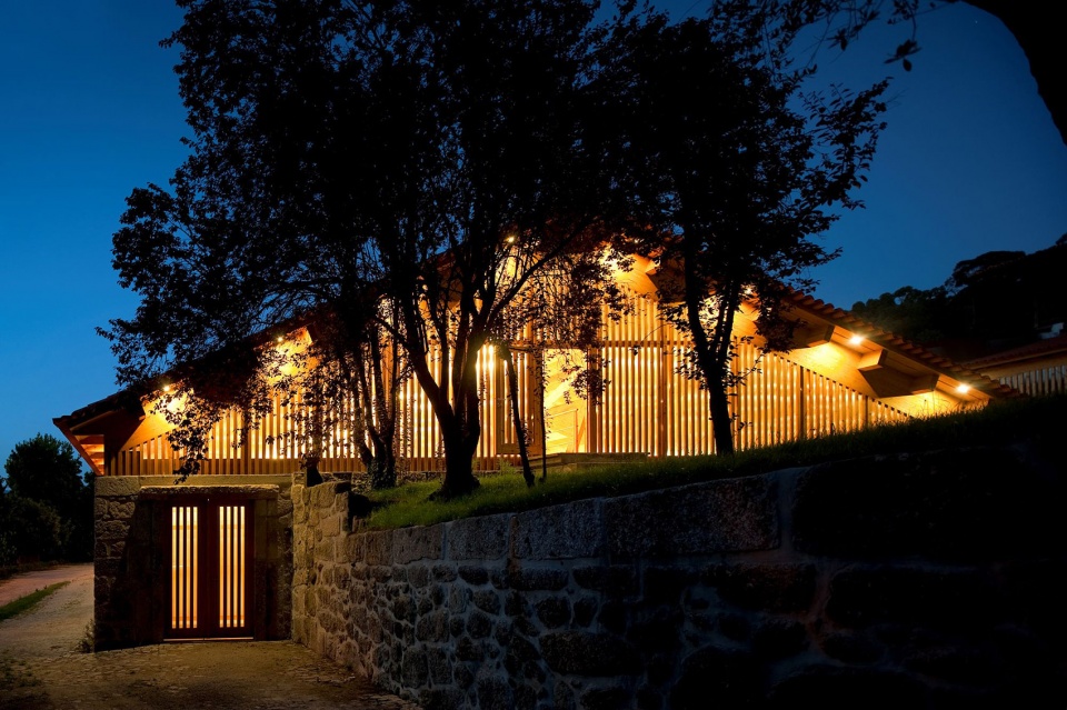 winery casa da torre portugal by carlos castanheira