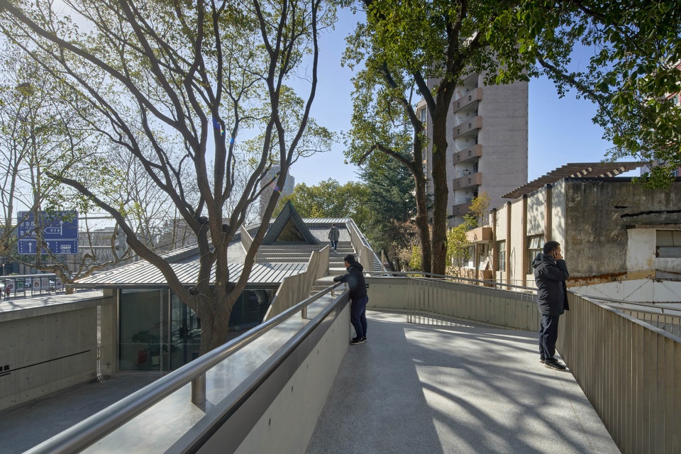 city lounge of zhongshan road jiaxing china by play architects