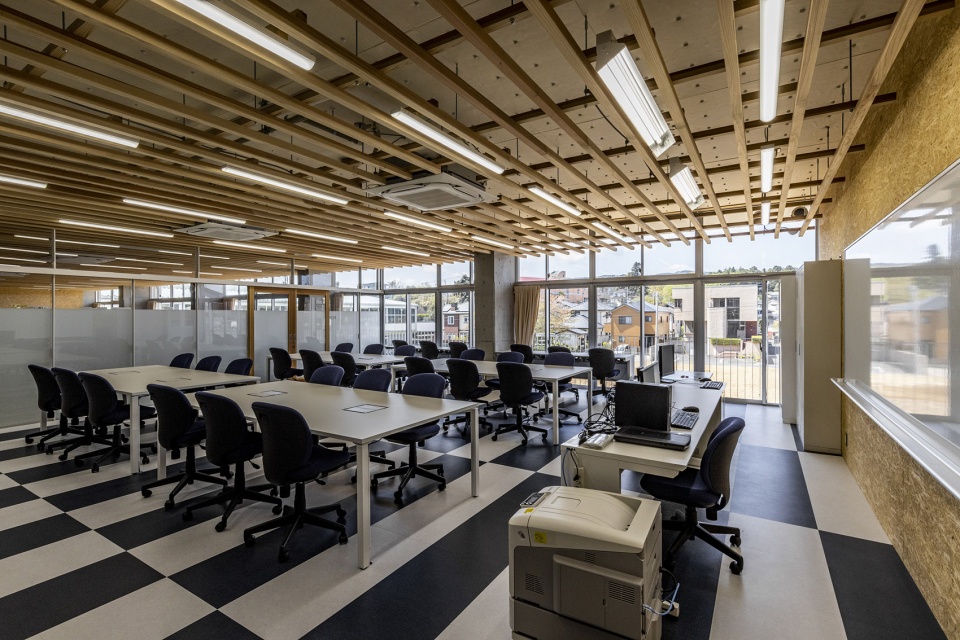 Hitachi City Hidaka Elementary School MIKAMI Architects