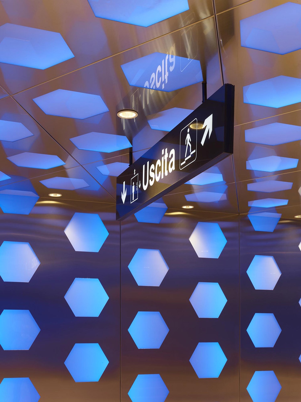 Naples Subway“Duomo Station” FUKSAS