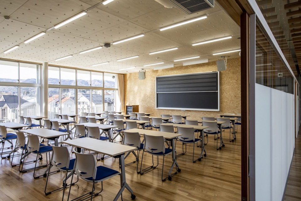 Hitachi City Hidaka Elementary School MIKAMI Architects