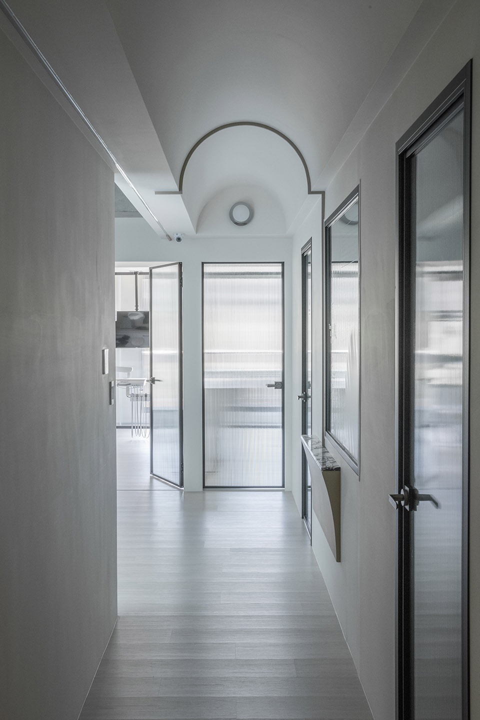 trouvaille dental clinic by ahead concept