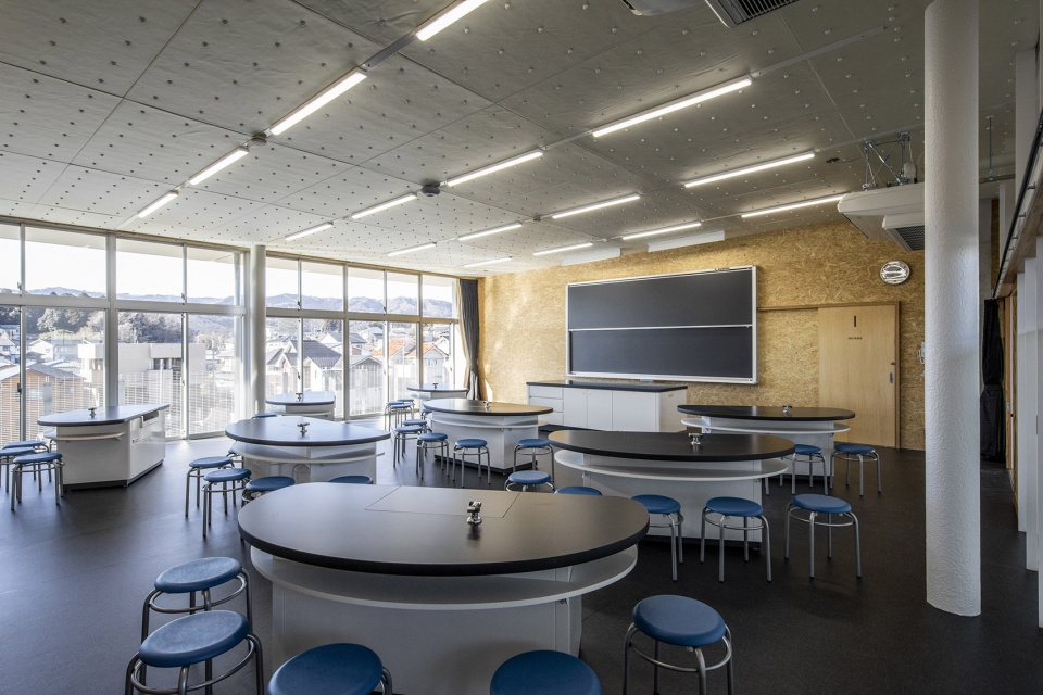 Hitachi City Hidaka Elementary School MIKAMI Architects