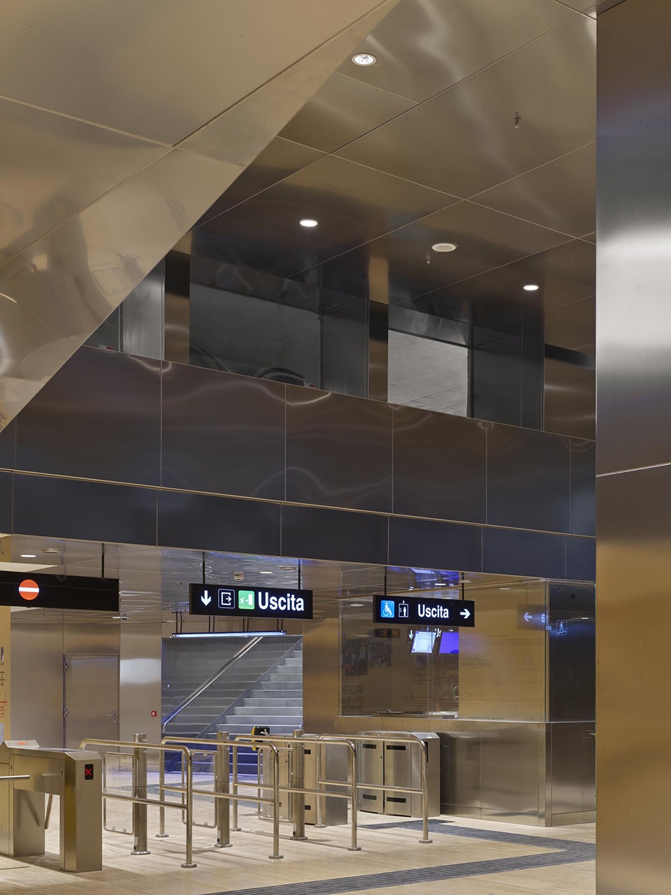 Naples Subway“Duomo Station” FUKSAS