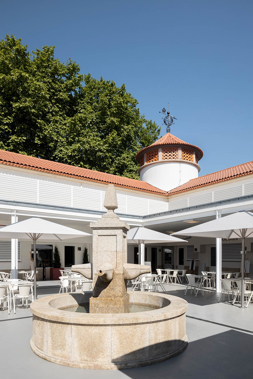 Municipal Market of Vila Nova de Famalicao ui Mendes Ribeiro