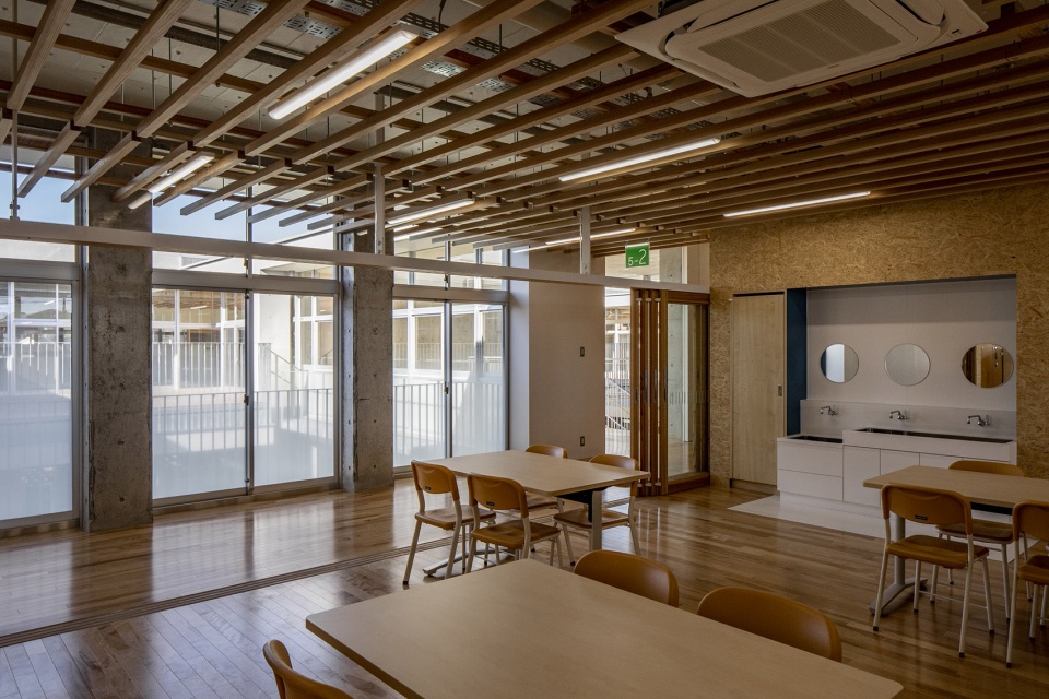Hitachi City Hidaka Elementary School MIKAMI Architects