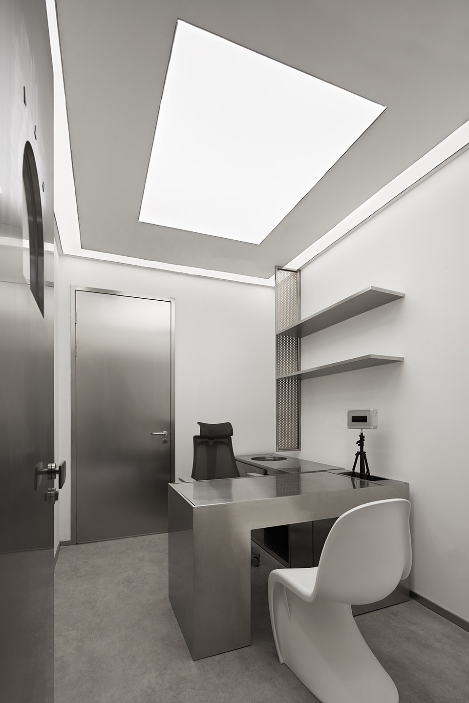 springfield pet hospital china by shejin space design office