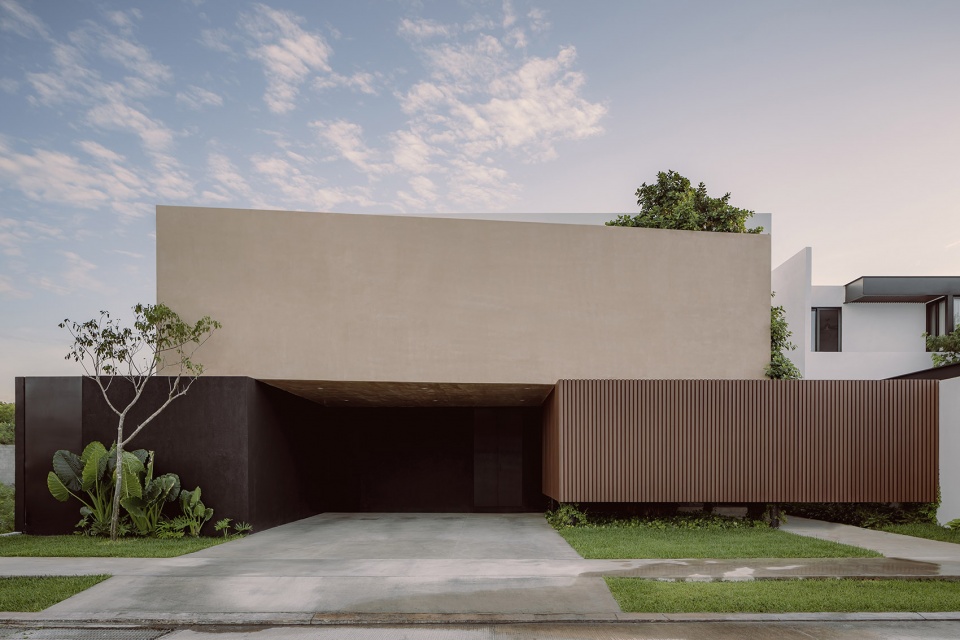 RELO HOUSE by Arkham Project