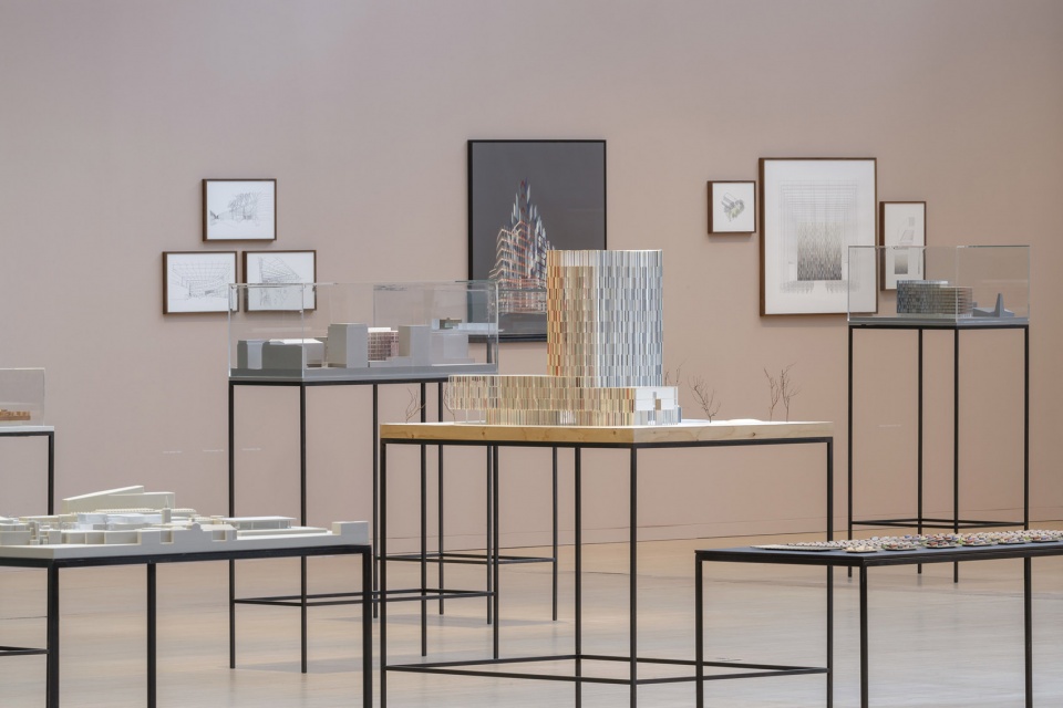 draw love build l architettura di sauerbruch hutton