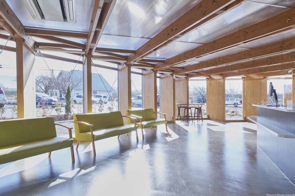 Konohana Clinic by OTA Archistudio Kubota Construction