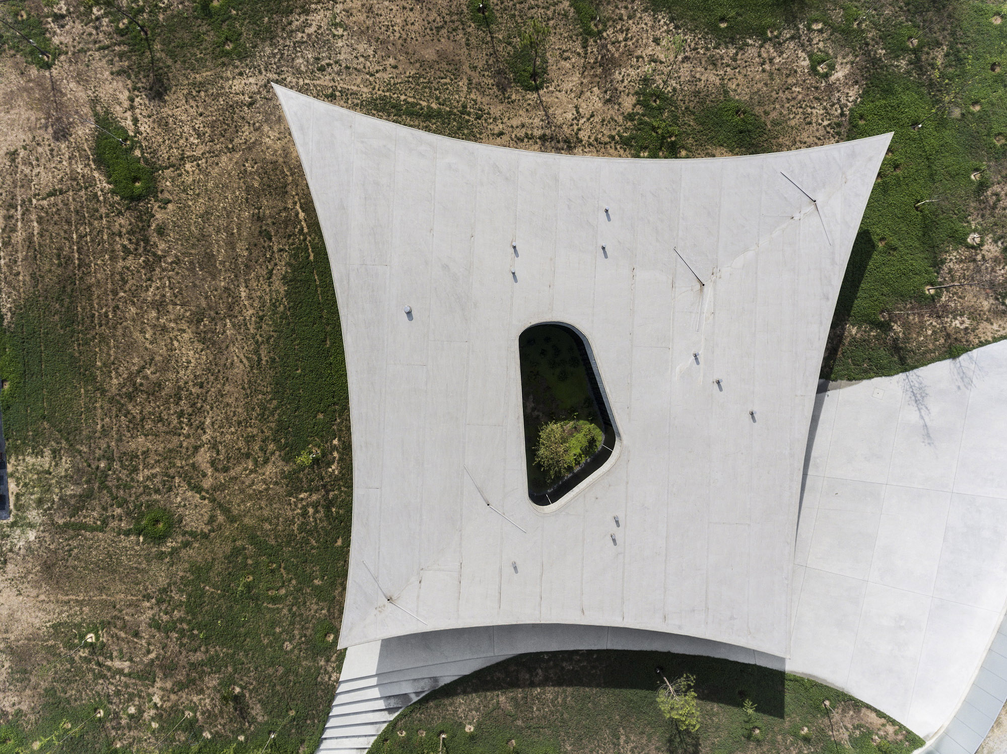 gooood archive curved roof