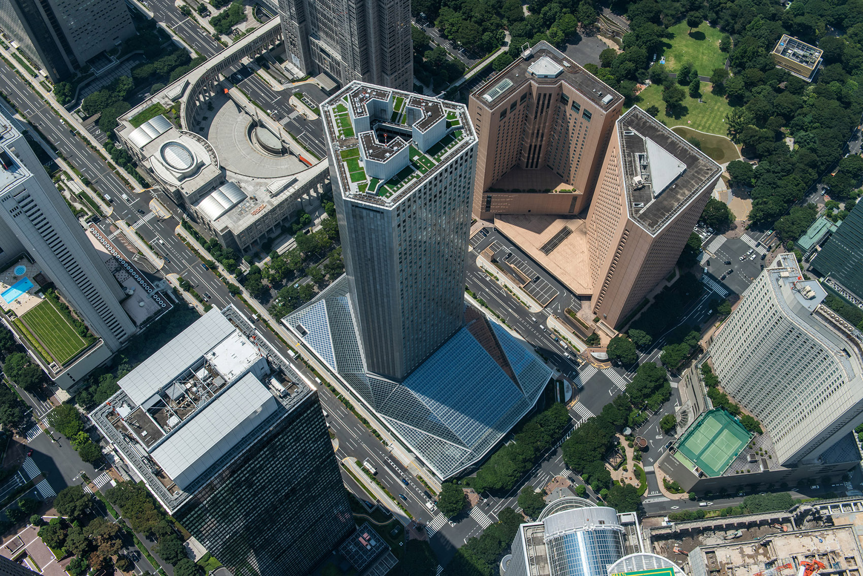 Shinjuku Sumitomo Building By Nikken Sekkei Ltd. - 谷德设计网