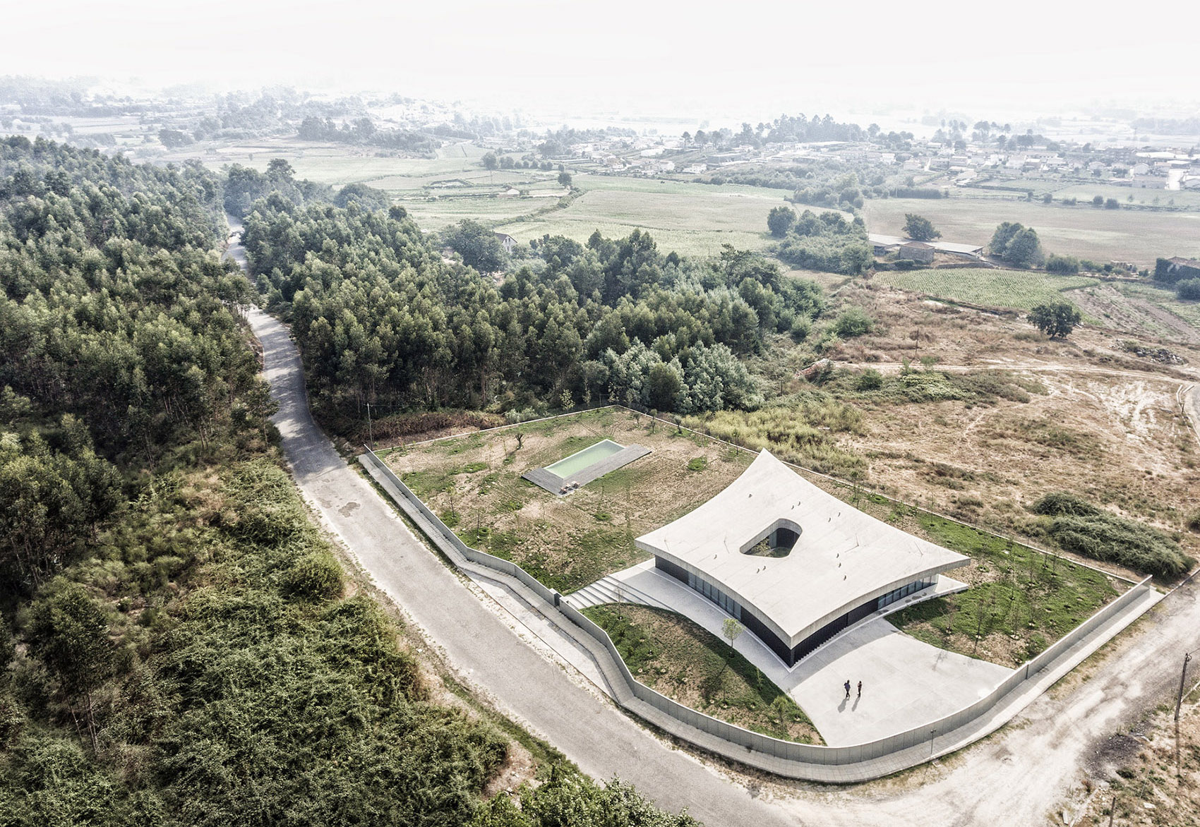 gooood archive curved roof 1