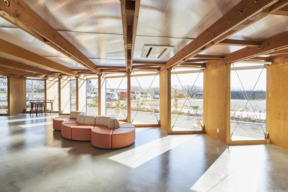 Konohana Clinic by OTA Archistudio Kubota Construction