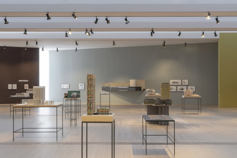 draw love build l architettura di sauerbruch hutton