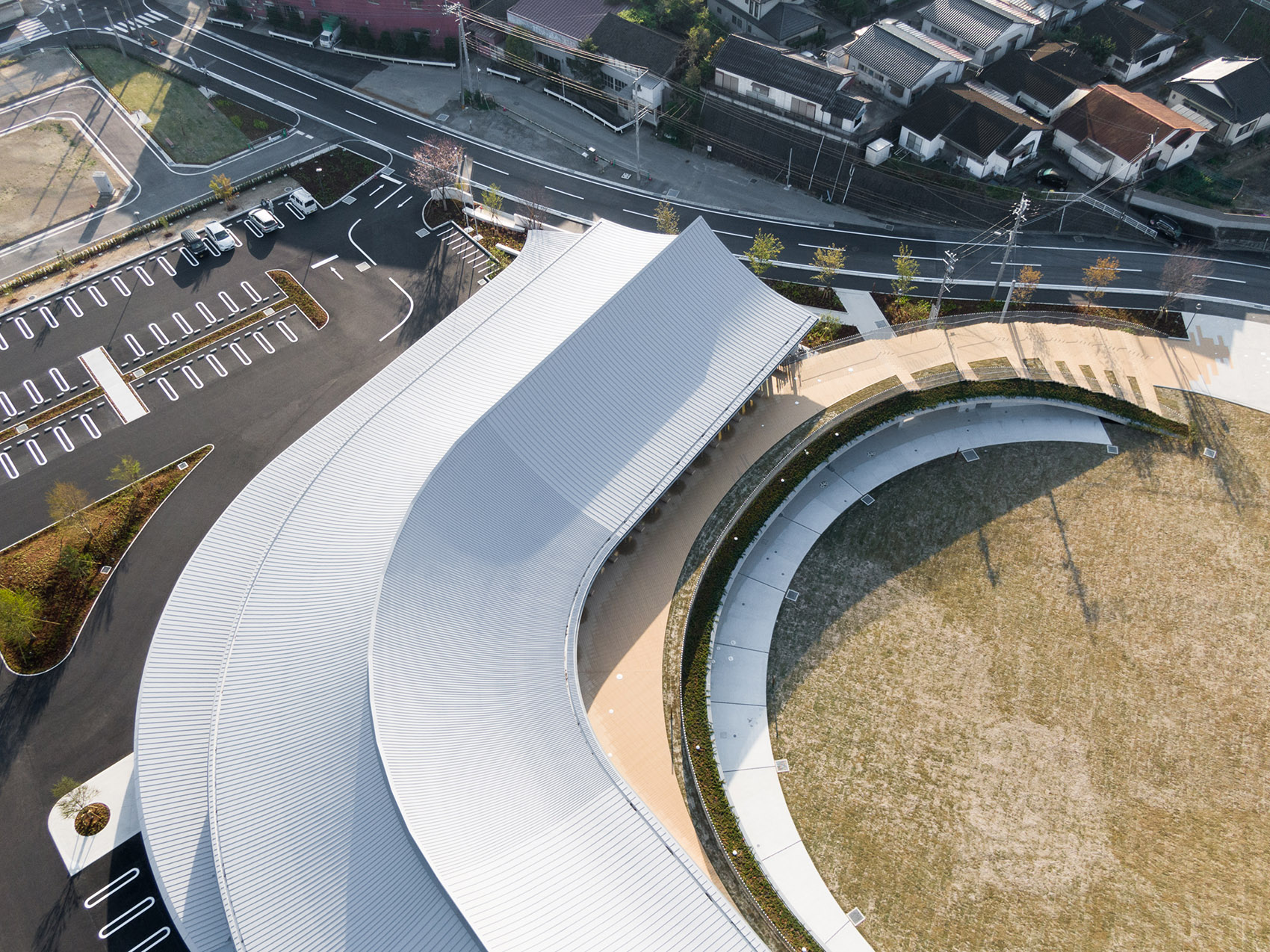 gooood archive curved roof