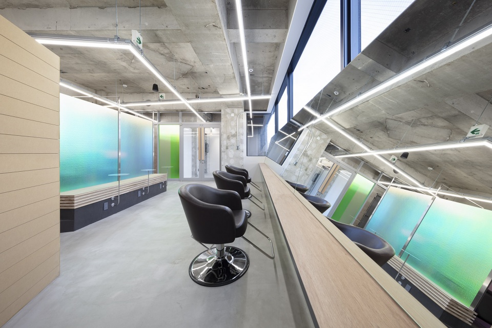 Share salon JAM by kfuna Architecture