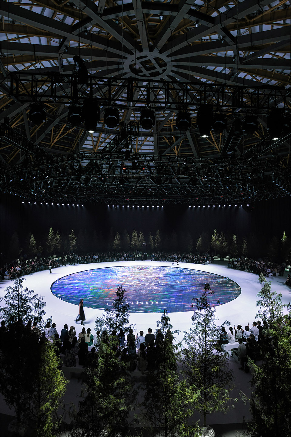 The Dome Resonance III VIVINIKO SS 2022 SHOW by DEVOLUTION